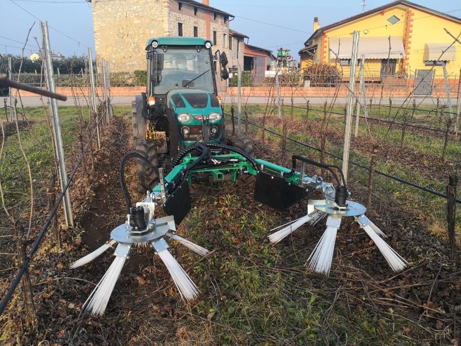 Wygarniacz gałęzi wymiatacz FAMA RX (perfect)