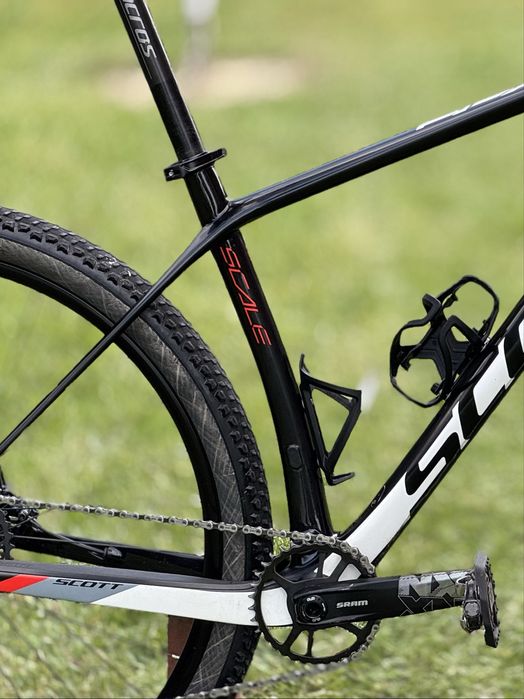 Scott scale 930 2019, rozmiar L,carbon