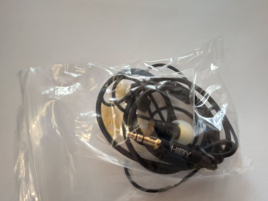 Hi-Fi плеєр Hiby R1 як новий