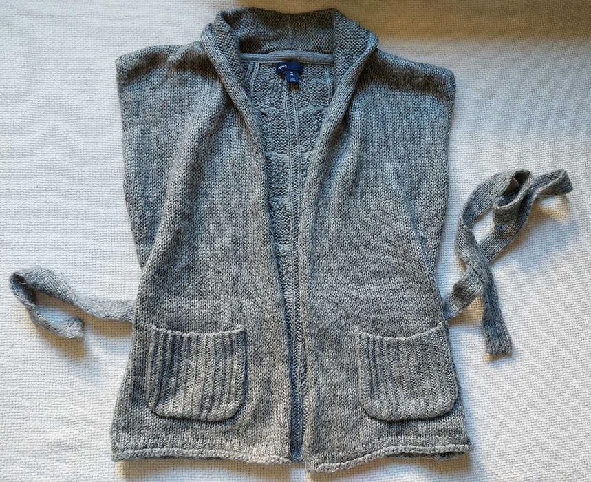 Gap Kids sweter/kamizelka 8T z wełną