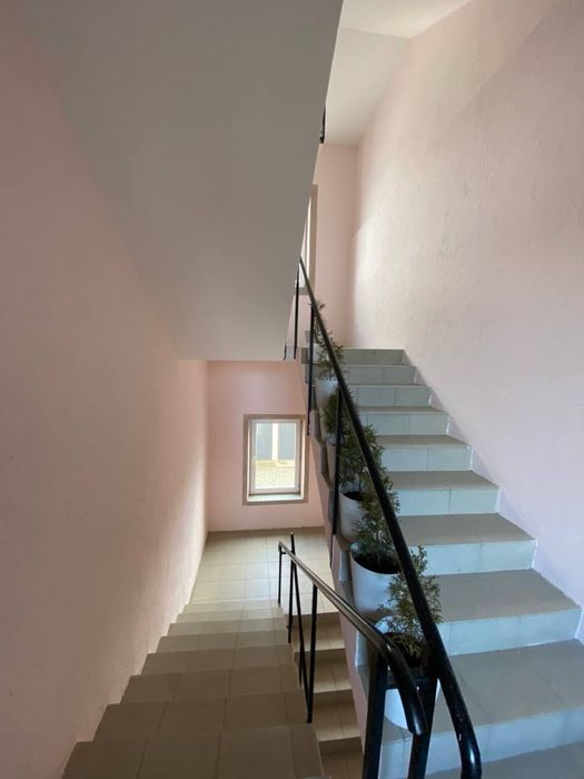 Найдешевша трійка в будинку клубного типу готова до ремонту!