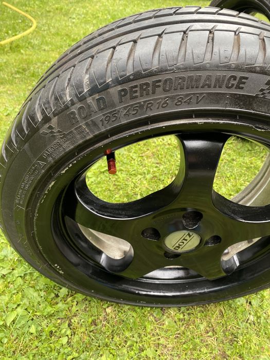 felgi DOTZ z oponami letnimi Kormoran  road performance 195/45 R16 84V
