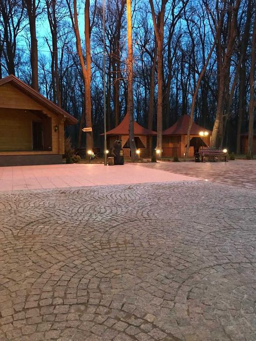 Ресторан, готель, електроАЗС на трасі Е-95