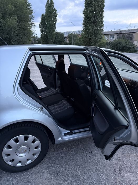 Продам Гольф 4 2003 року