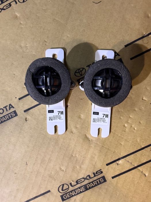 Głośniki, syczki Mark Levinson Lexus NX300h 14-17r. Nr. 04916-J0801.