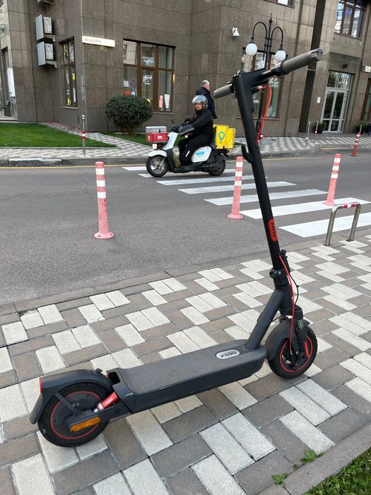 Електросамокат продаж Xiaomi Scooter 5 Max