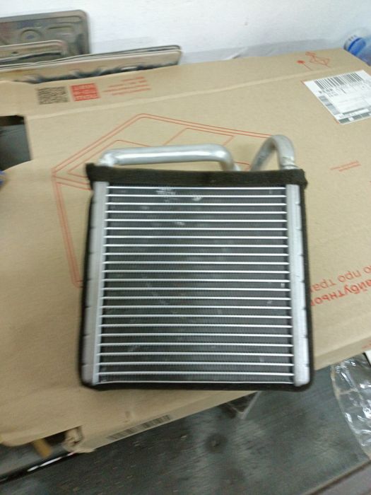 Продам радіатор пічки Пассат б7.