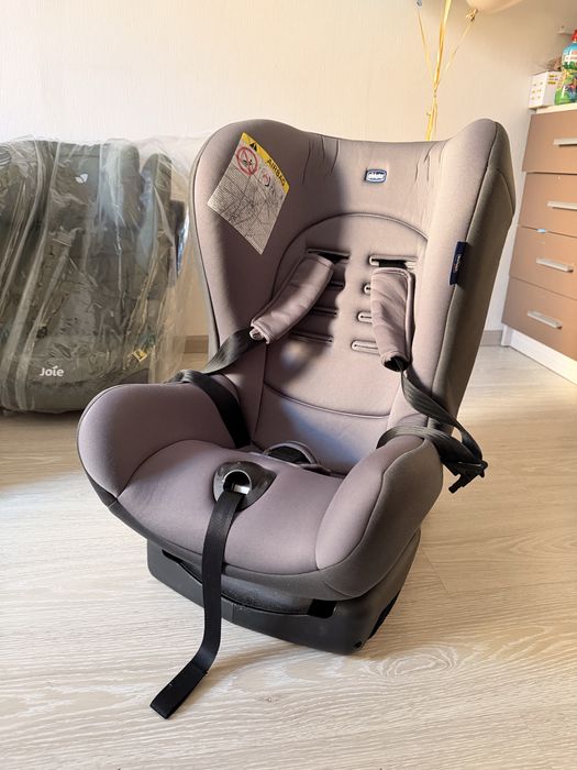 Автокрісло Chicco Cosmos