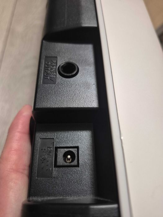 Синтезатор Цифрове піаніно Yamaha Piaggero NP-12 білий, ідеальний стан