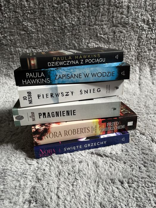 Zestaw 5 książek kryminał thriller Nesbo Hawkins Roberts