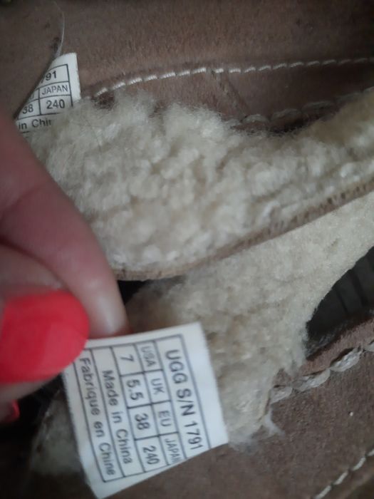 UGG Australia klapki ze skóry owczej 38 Unisex