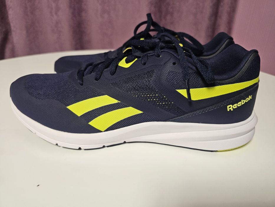 Кросівки Reebok  42р