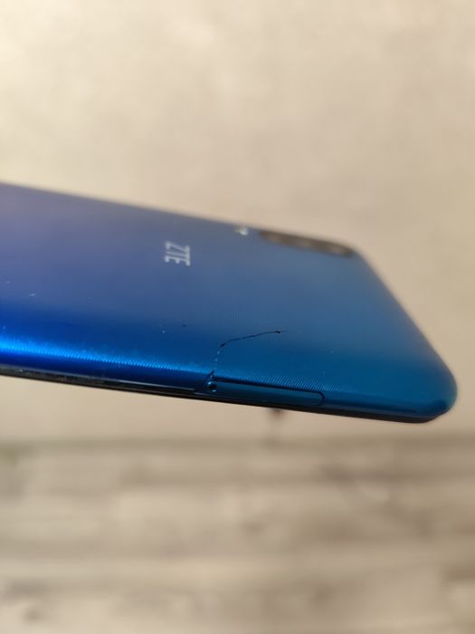 Продам телефон ZTE A7 2020 2/32гб