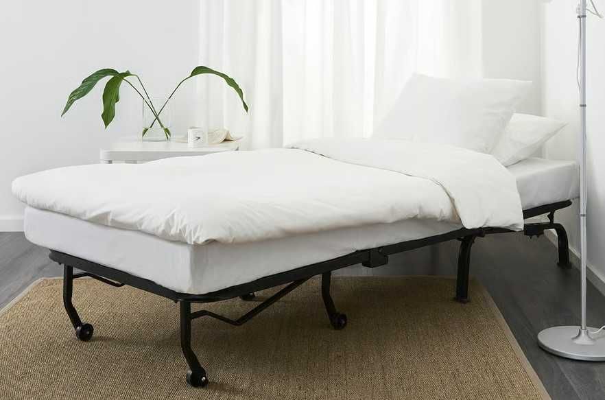 LYCKSELE LÖVÅS - Poltrona-cama, Ransta cru semi-nova