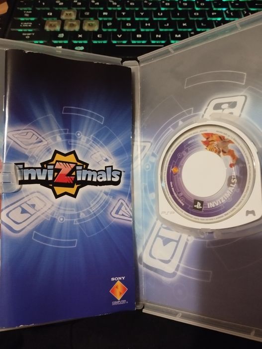 Gra na PSP Invizimals