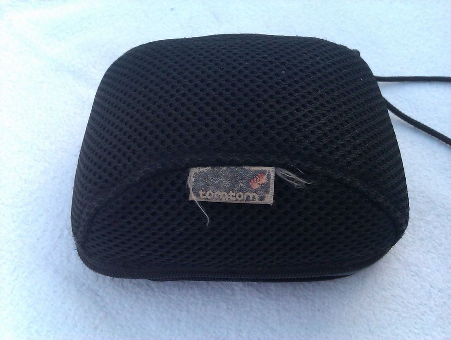 GPS Tomtom Go 700, com estojo e carregador.
