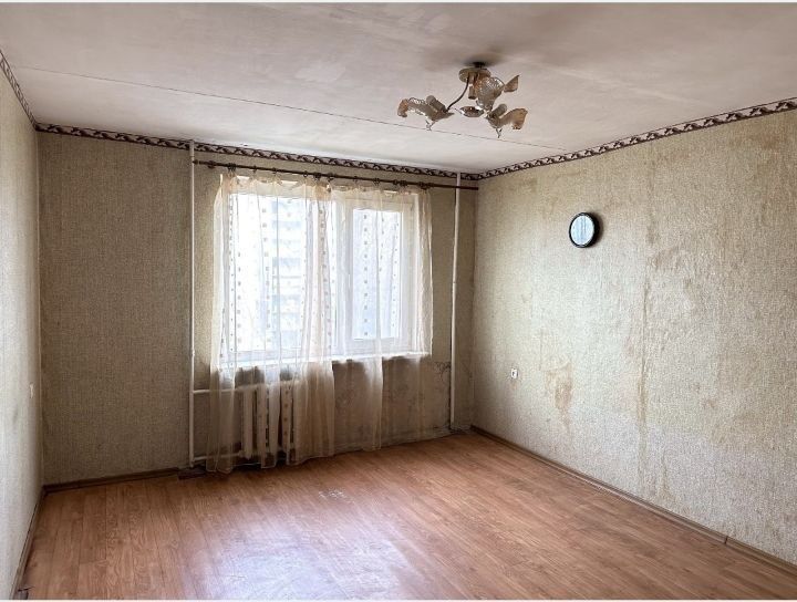 В продаже 4х комнатная квартира.