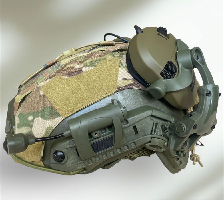 Ліхтар на військовий шолом олива Тактичний ліхтар фонарик на каску