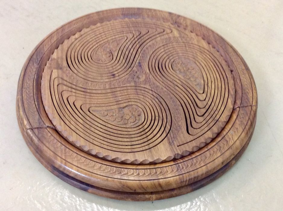 Декоративна дерев‘яна цукерниця в східному стилі. Подаруйте на офіс!