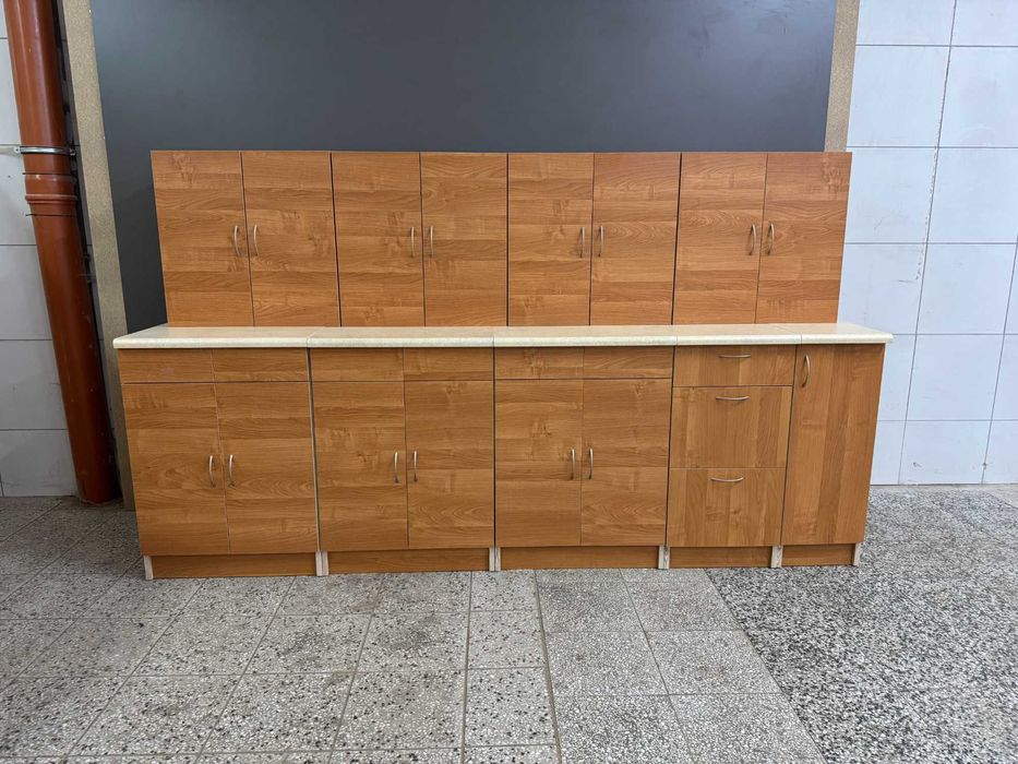 Wyprzedaż mebli kuchennych