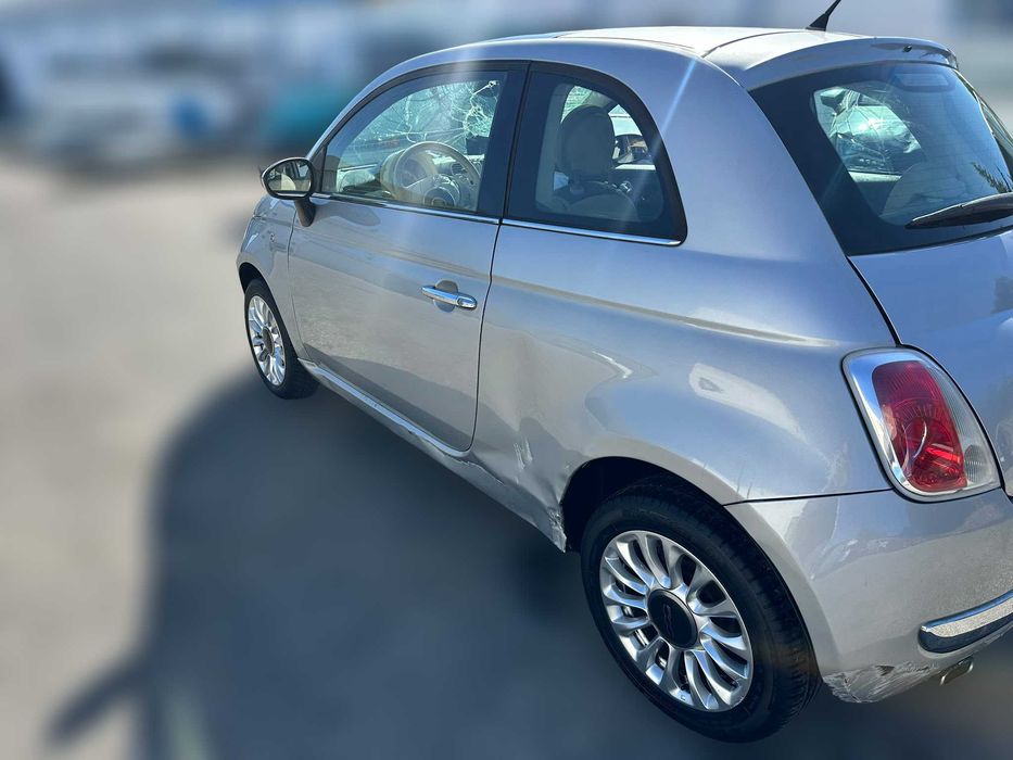 FIAT 500 Hatchback 1.3 D Multijet 75 cv de 2009 Salvado