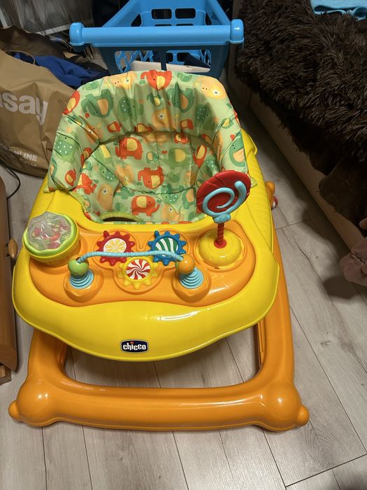 Ходунки Chicco для дітей