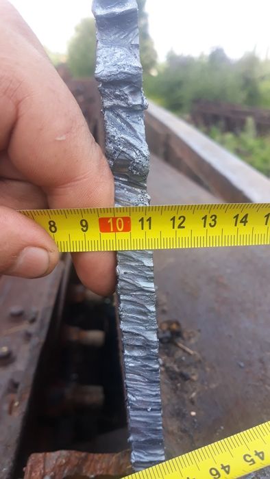 Продам металлический уголок от 60 до 200мм