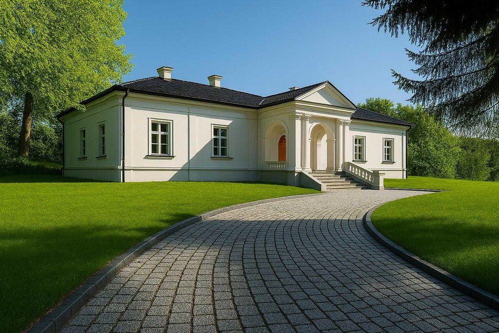 Dwór eklektyczny wzniesiony w 1880 roku w Uniszowej, gmina Ryglice