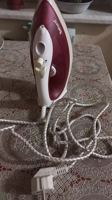 Праска,утюг в гарному стані