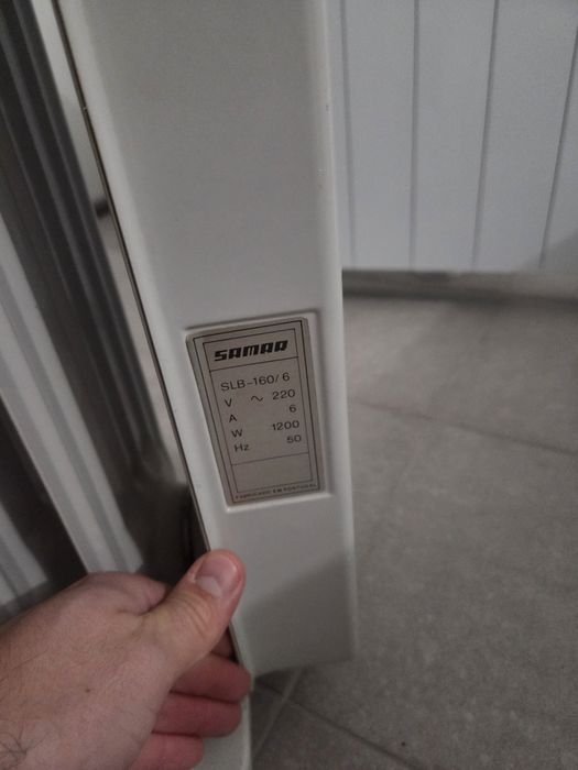 Aquecedor a óleo - 1000W