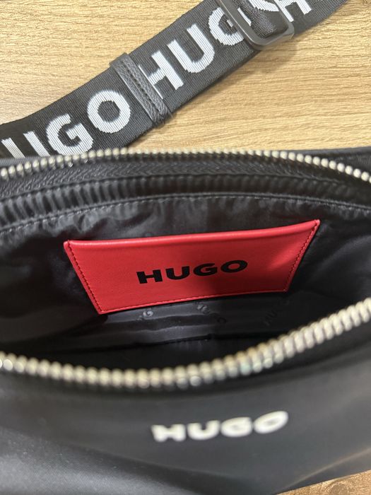 Оригинальная сумка HUGO.