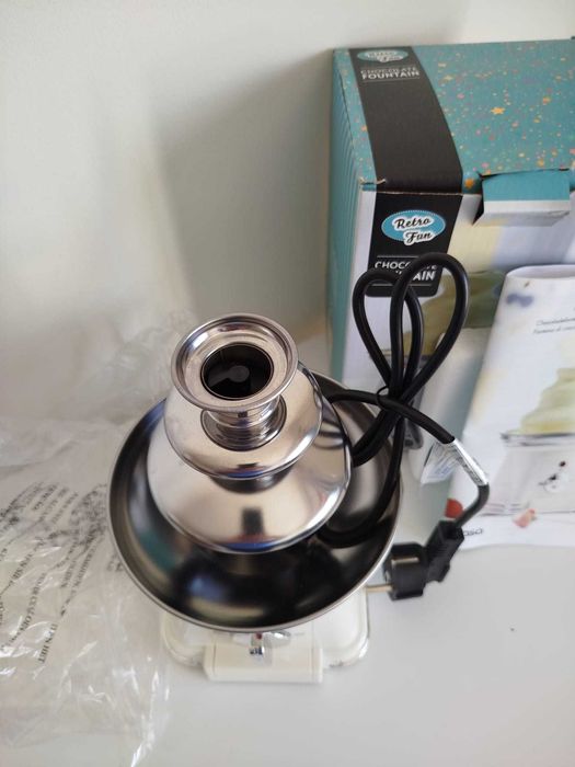 Fonte de Chocolate Retro Fun – CASA (Nova, nunca usada)