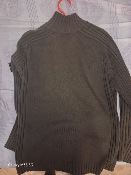 Продам світер Stone Island