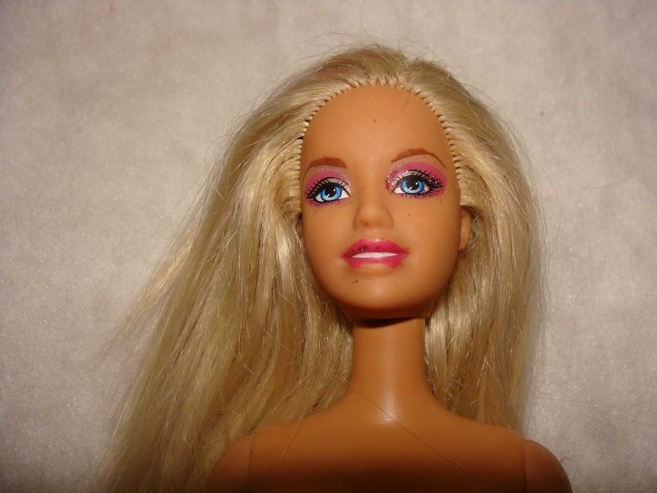 Barbie não identificada