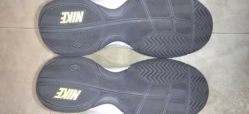 Кросівки nike 37,5 р