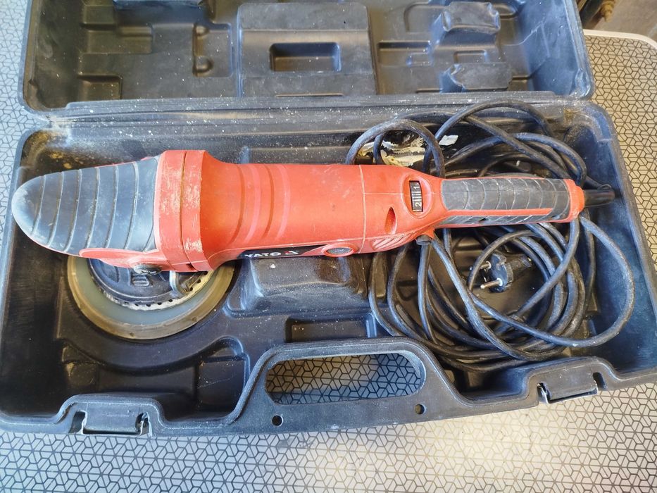 Polerka YATO yt82200 – sieciowa, sprawna, waliz