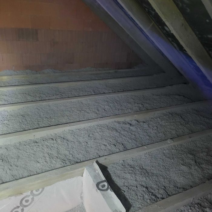 Ocieplenia  wełną Knauf Supafil celulozą Termex izolacje wdmuchiwane