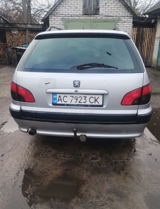 Автомобіль машина