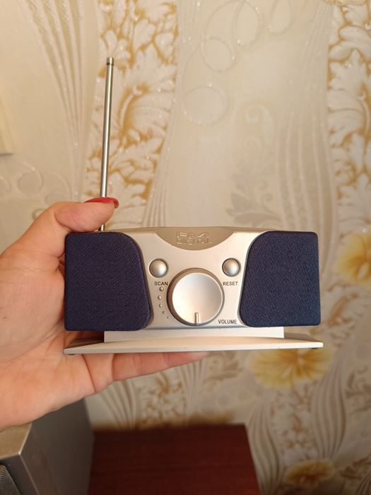 Радіоприймач FM Digital