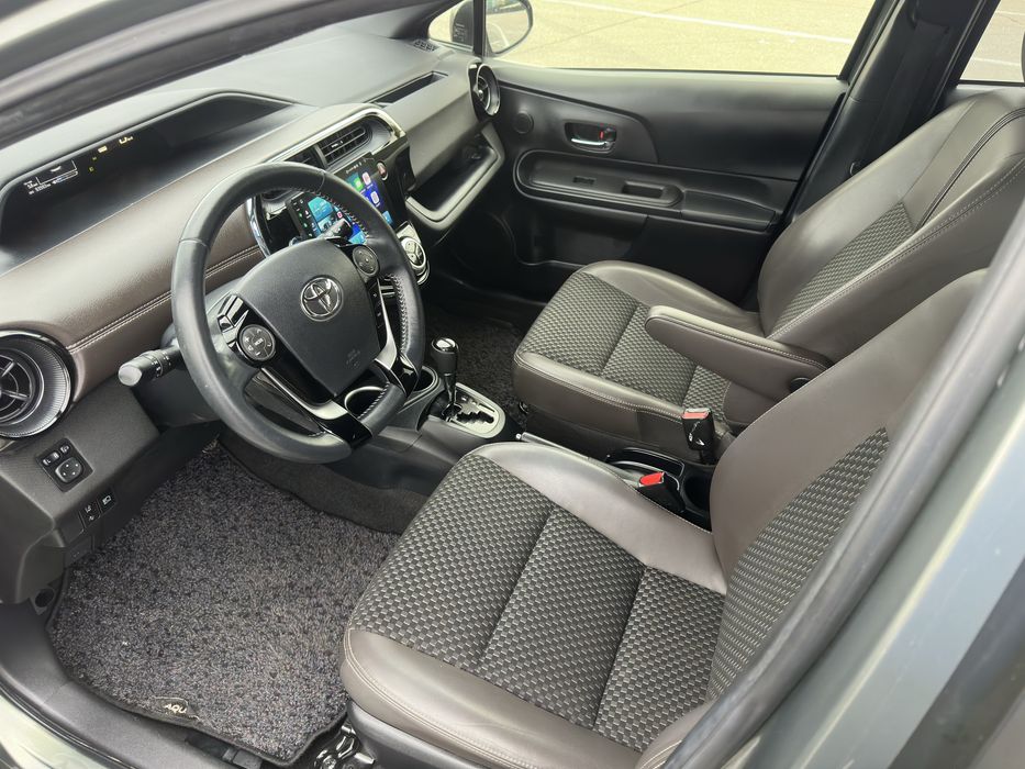 14200$ Toyota Aqua 1.5 Crossover гібрид 2019