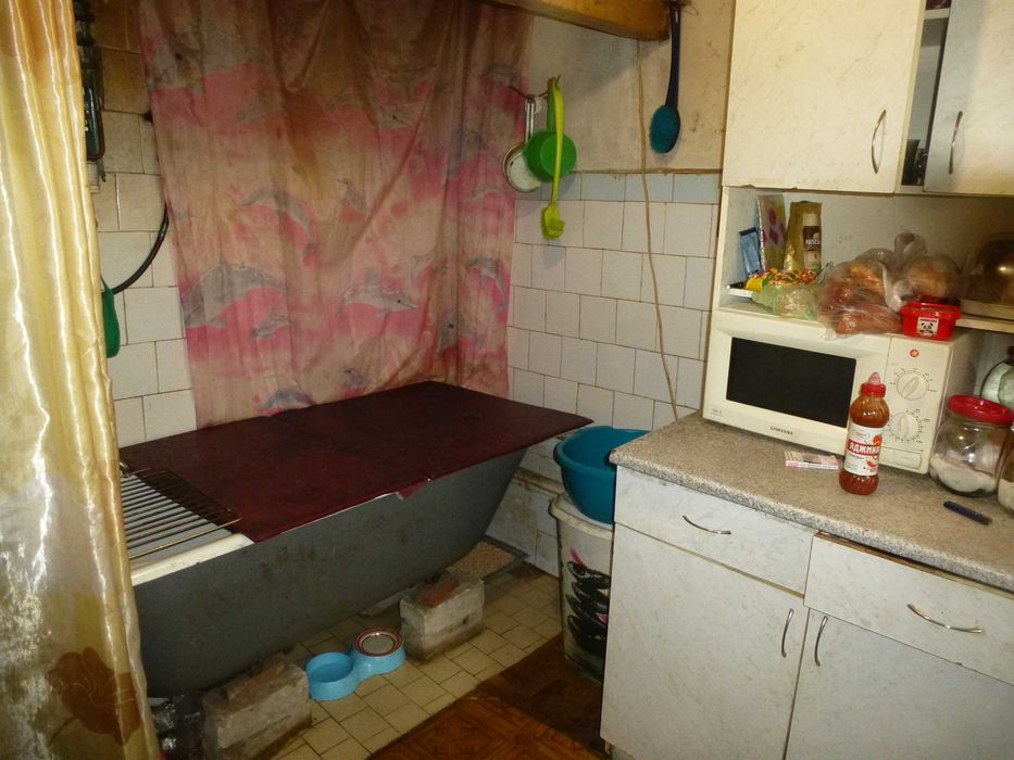 Терміново продам будинок в центрі Змііва