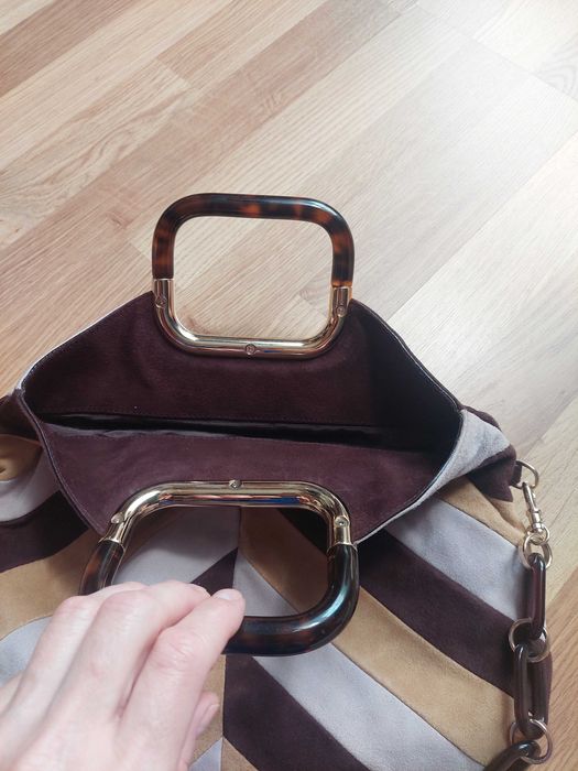 Продам сумку Bally
