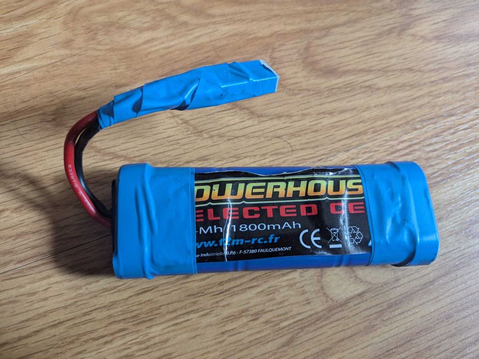 Vendo buggy-TT Escala: 1/10 (T2M RC  Pirate XL EP)