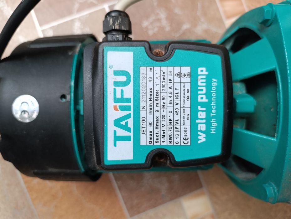 Продам водяний насос