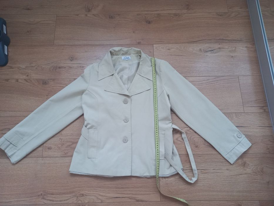 Płaszczyk damski wiosna roz.36