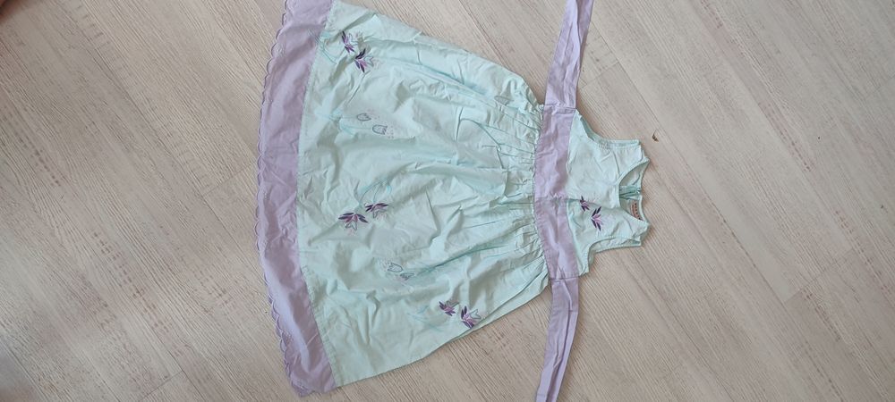 Літня легка сукня