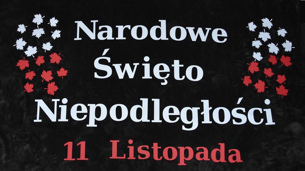 dekoracja papierowa 11 Listopada Święto Niepodległości gazetka szkolna