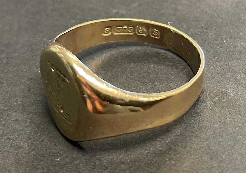 Złoty sygnet 9kt (375) 6,04 gram R21