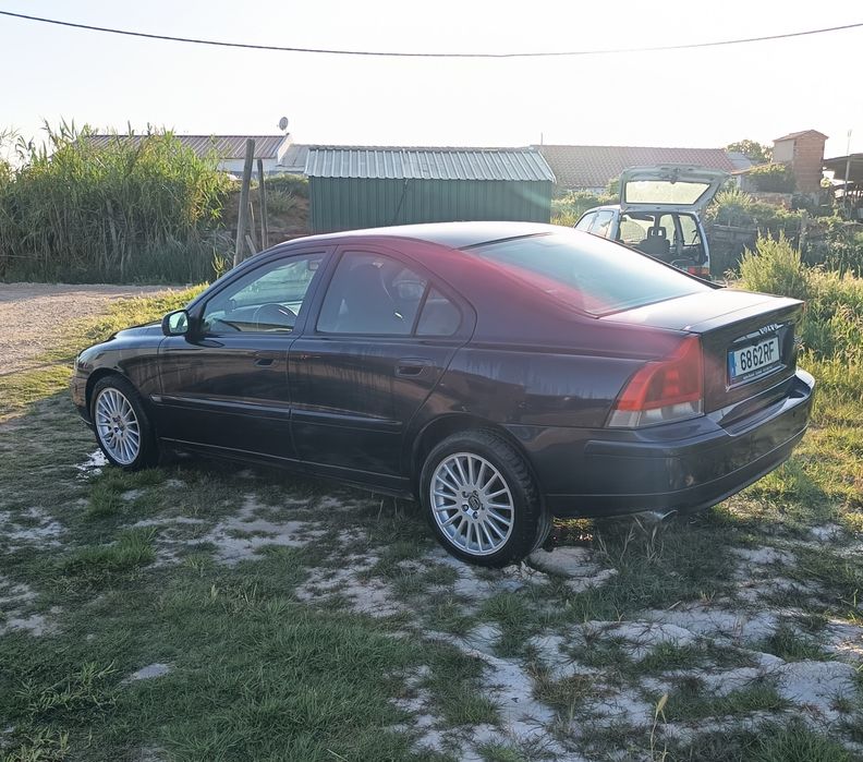 Volvo S60 T5 GPL e gasolina — photo 3