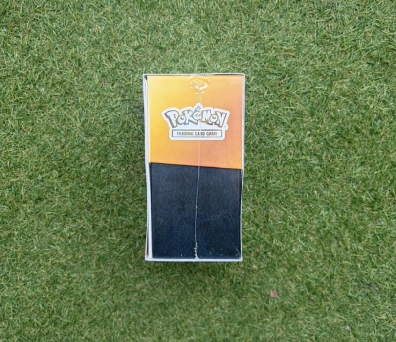 Elite Trainer Box (ETB) - 30.º Aniversário Pokémon